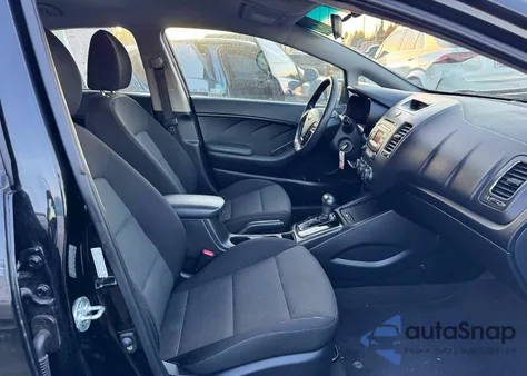 2018 Kia Forte Lx z USA, uszkodzony, nr VIN KNAFK5A82J5773401